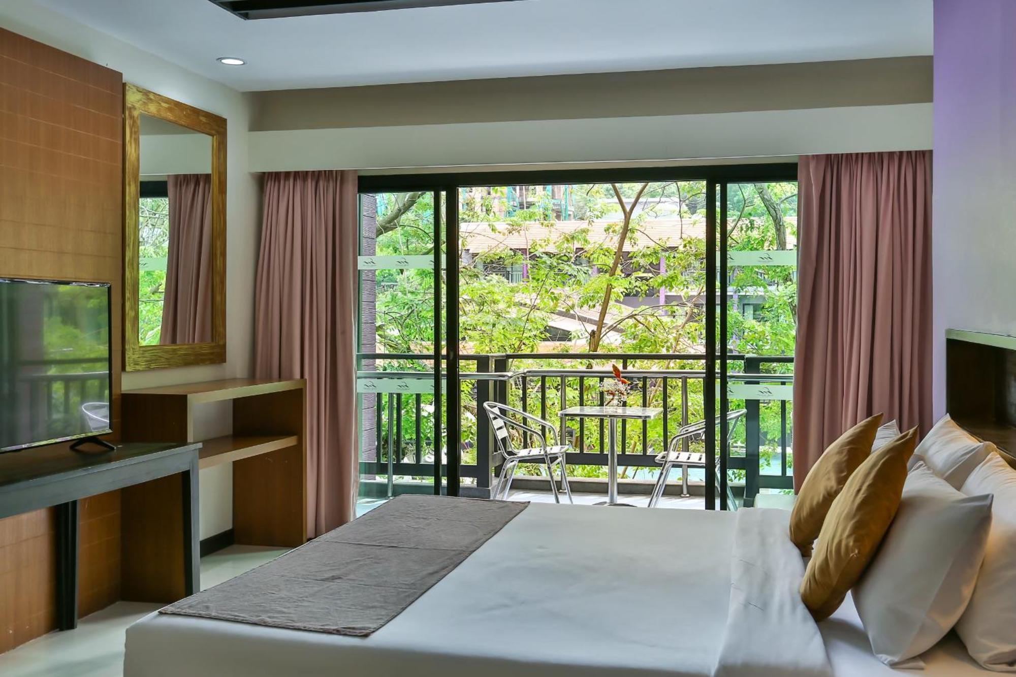 Phuvaree Resort Patong Екстериор снимка